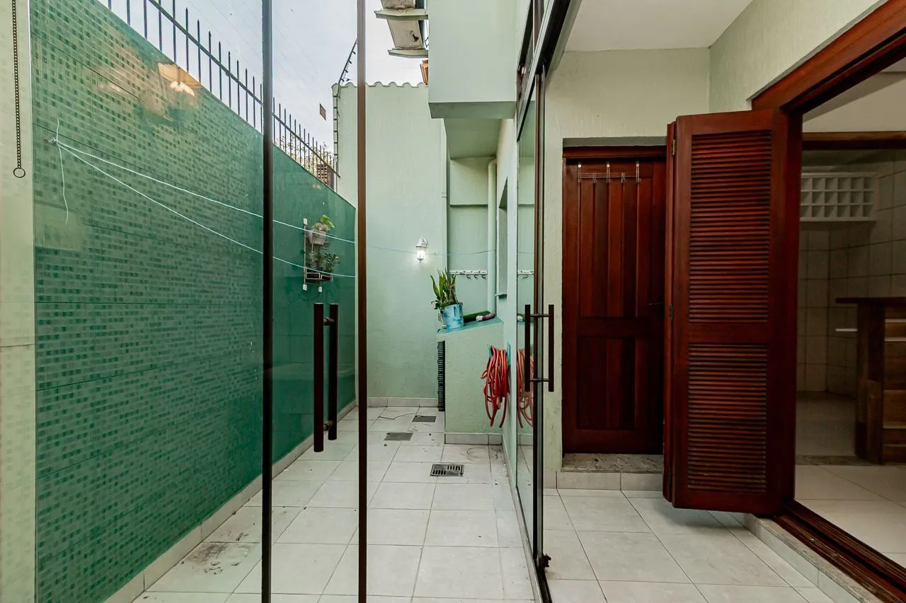Imagem Oportunidade em Ipanema: Casa em Condomínio Fechado com Suíte Master, Hidromassagem e Alto Padrão