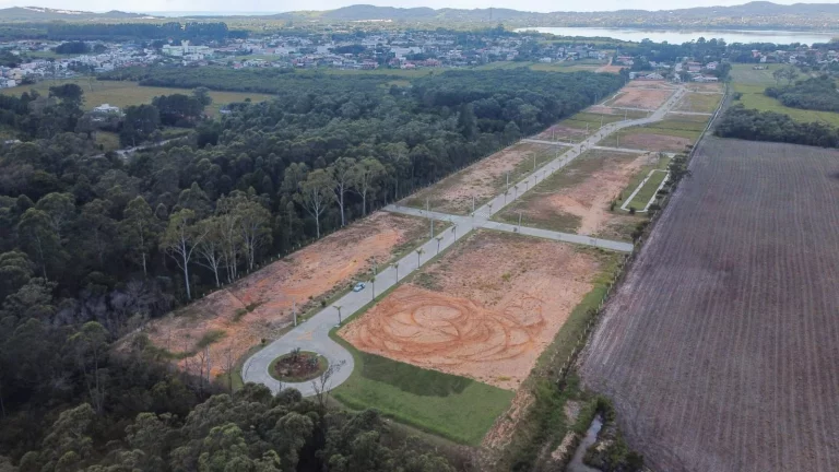 Imagem Terreno à Venda - Loteamento Quinta das Palmeiras, Campo Duna, Garopaba-SC! Oportunidade!!