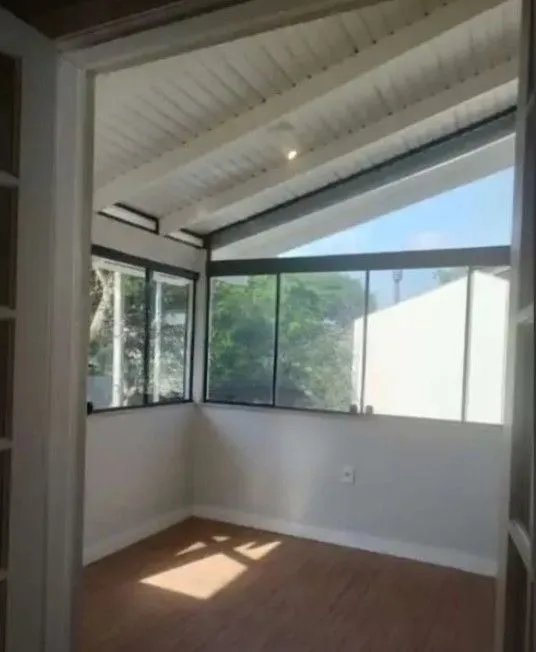 Imagem Casa 5 dormitórios I 1 suíte - Bairro Cristal