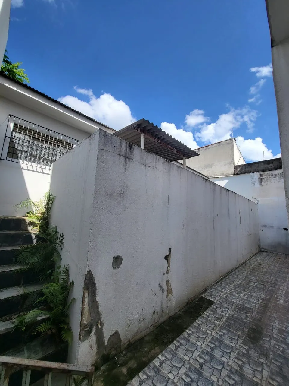Imagem Oportunidade Única: Adquira Agora Este Espaço Comercial Espaçoso e Encantador no Bairro Jardim Simus!