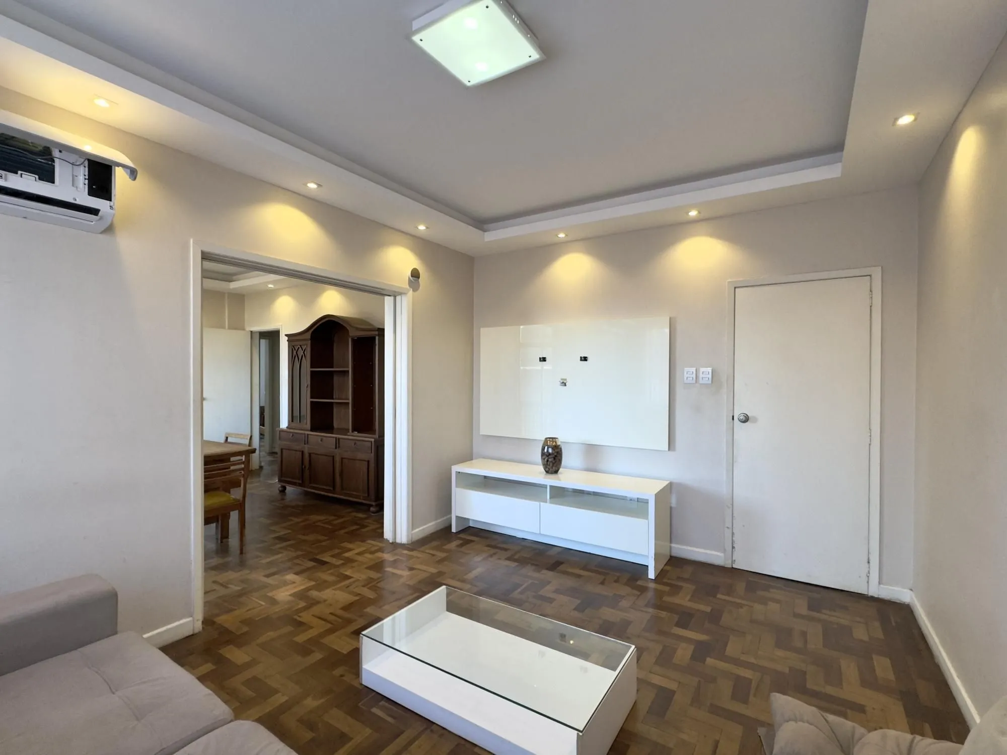 Imagem APARTAMENTO 3 DORMITÓRIOS COM LINDA VISTA DA CATEDRAL NO CENTRO HISTÓRICO