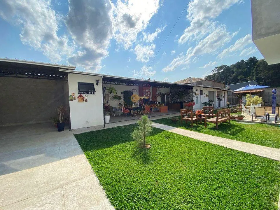 Imagem Casa para Venda em Teresópolis / RJ no bairro Vieira