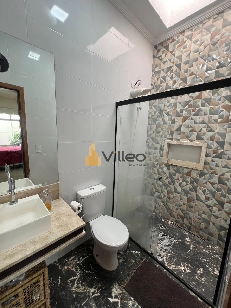 Imagem Esta casa no CondomínioHelena Maria, próximo à Avenida Elias Maluf, oferece um ambiente confortá...