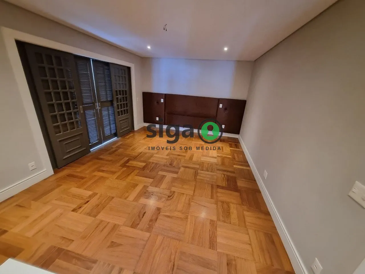 Imagem Casa em condomínio a venda no Alto da Boa Vista com 5 quartos
