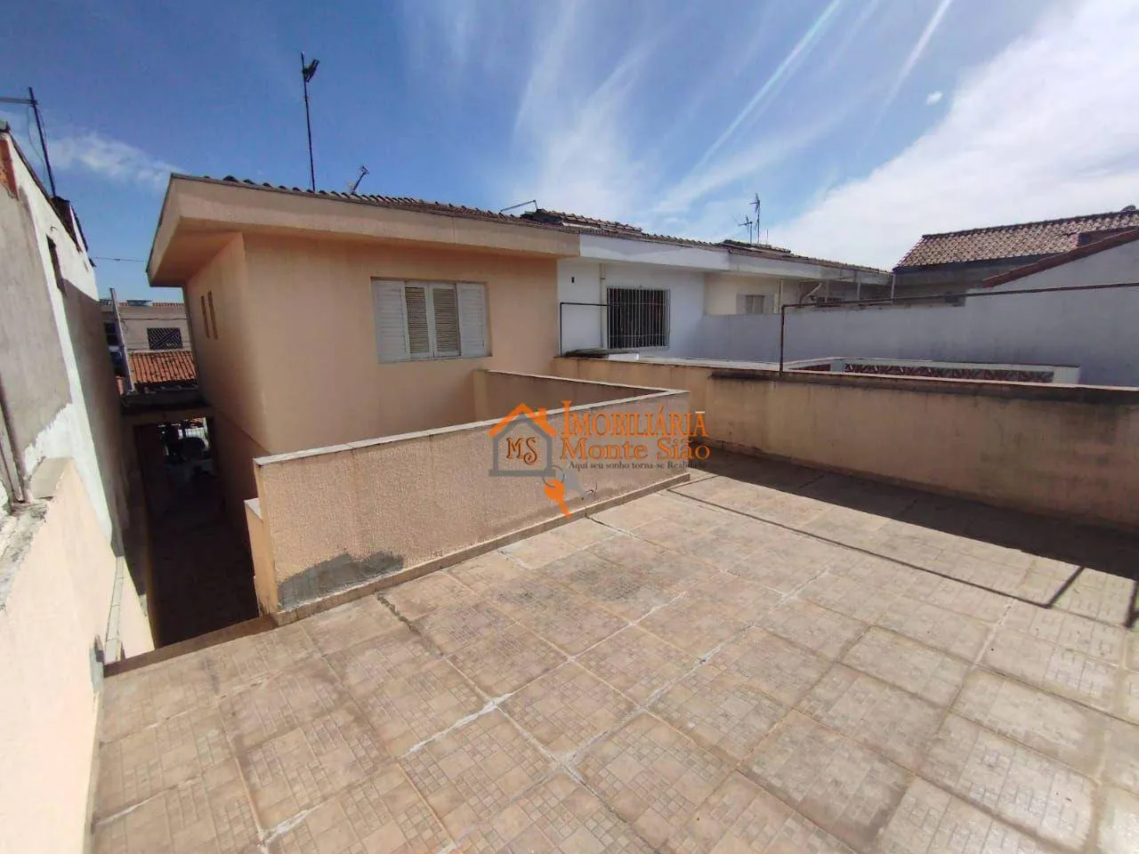 Imagem Sobrado com 2 dormitórios à venda, 154 m² por R$ 585.000,00 - Vila Barros - Guarulhos/SP