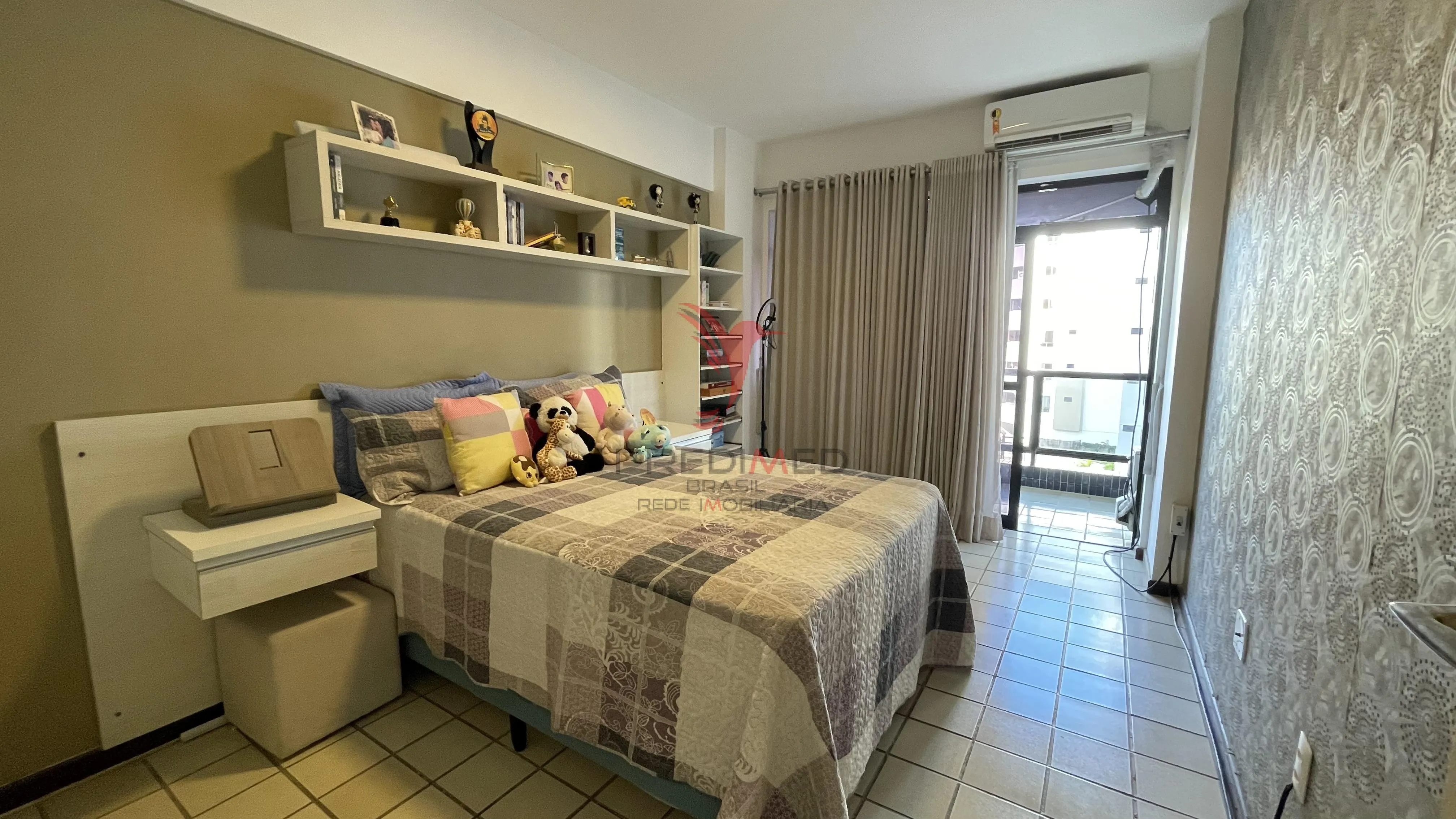 Imagem Oportunidade no Jardm Oceania. Apartamento com 218 mts², 5 Quartos, 2 Suites, 2 Vagas