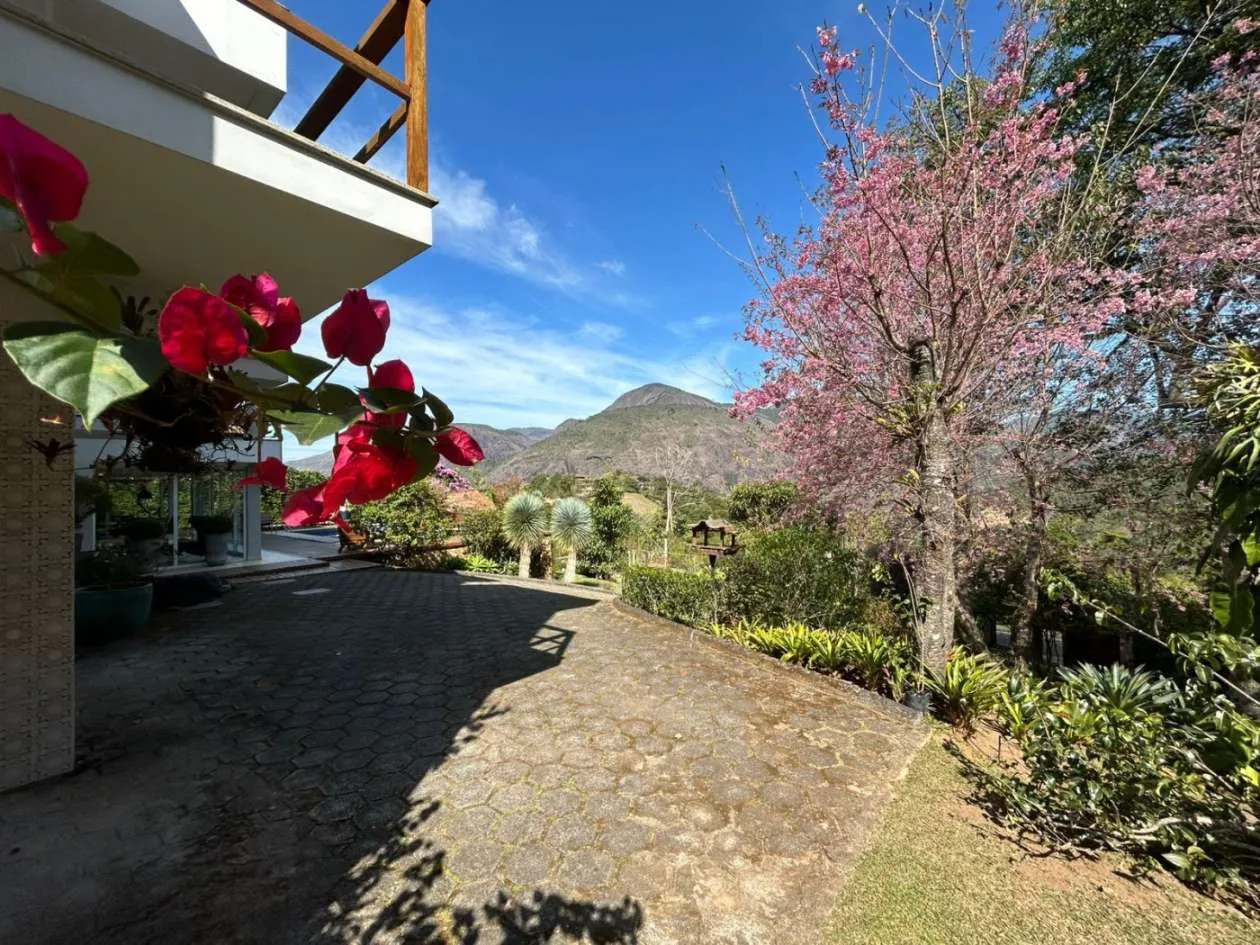 Imagem Casa em Condomínio para Venda em Petrópolis / RJ no bairro Araras