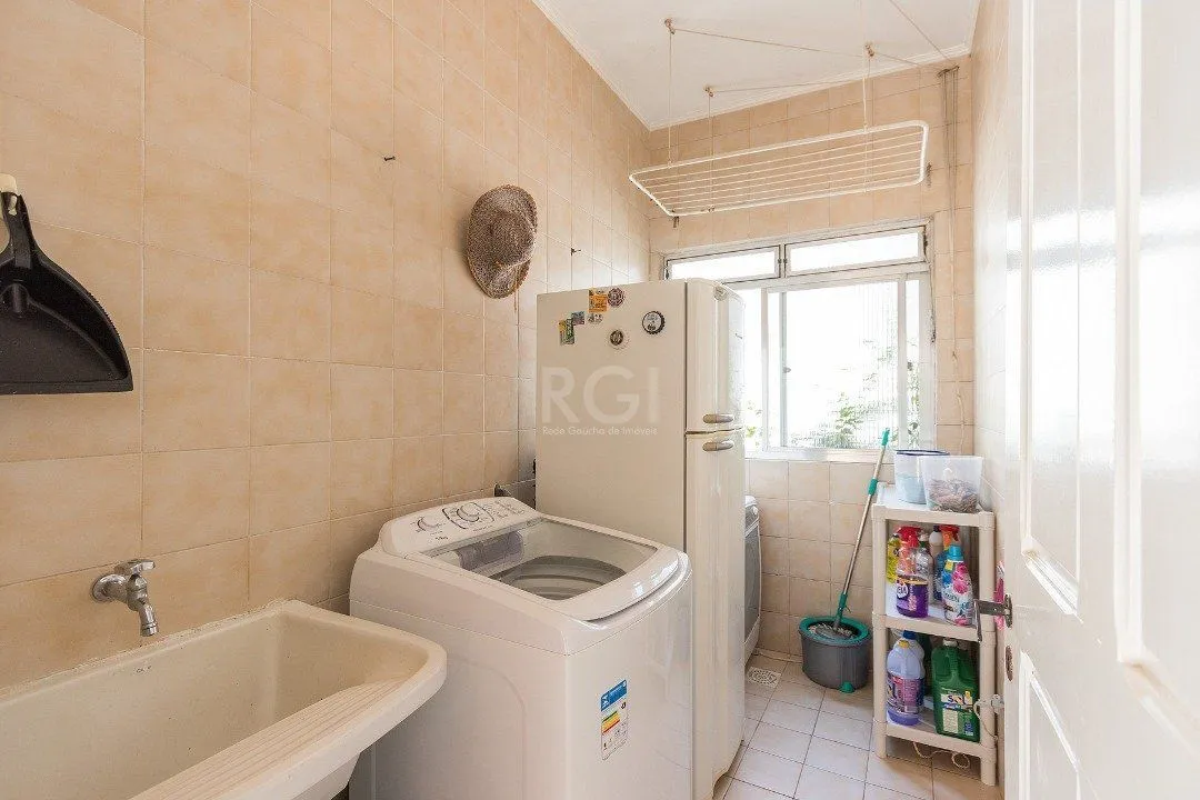 Imagem Casa Condominio para Venda - 297.63m², 4 dormitórios, sendo 1 suites, 2 vagas - Espirito Santo