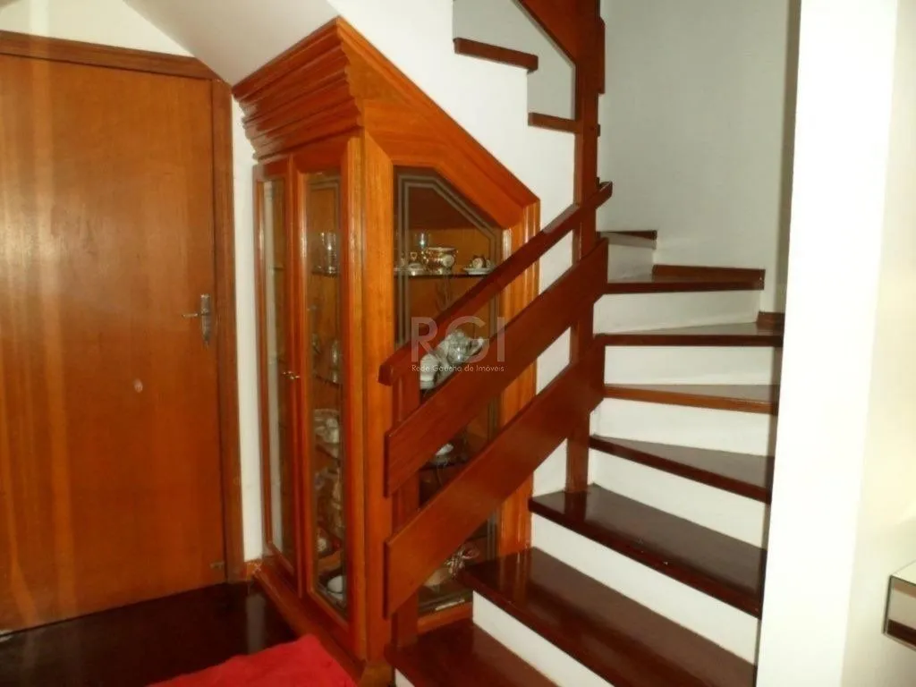 Imagem Casa para Venda - 216m², 4 dormitórios, sendo 1 suites, 8 vagas - Aberta Dos Morros