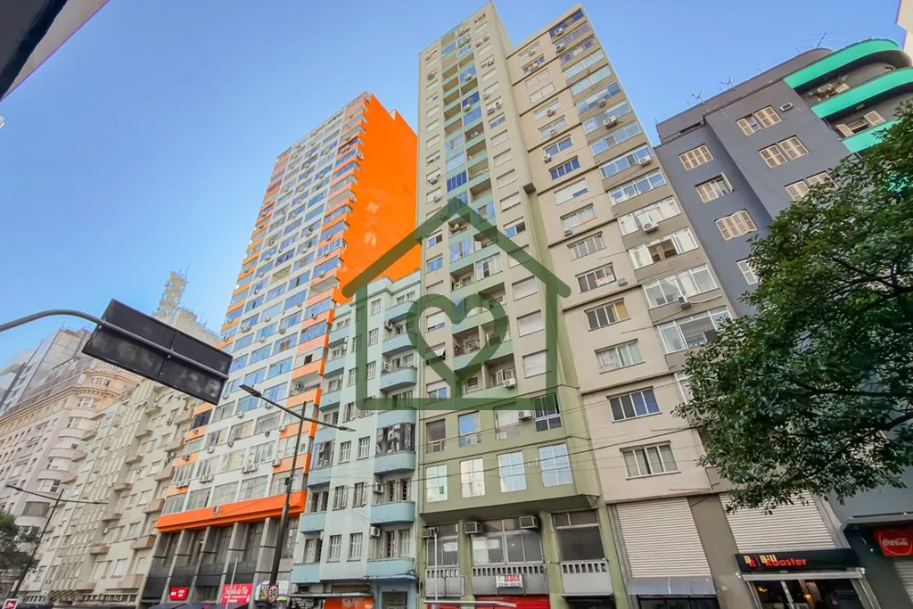 Imagem Apartamento à venda Condomínio Amazônia
 Av. Borges de Medeiros, 652 Centro Histórico
Este apart...