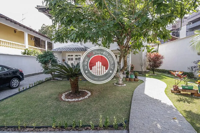 Imagem Casa Alto Padrão a Venda no bairro Barra da Tijuca - Rio de Janeiro, RJ