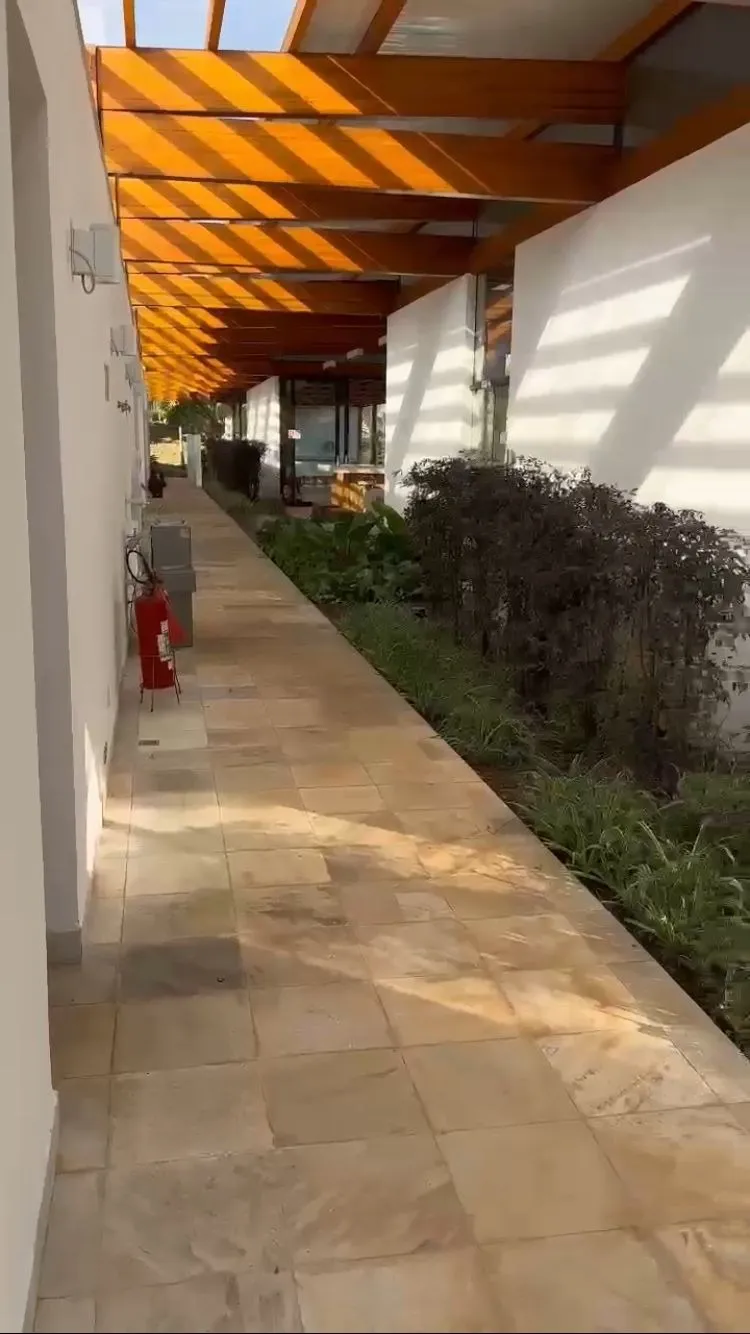 Imagem A Venda Casa de Luxo 445m2 Cond. Alphaville Castelo 4 Suítes Master