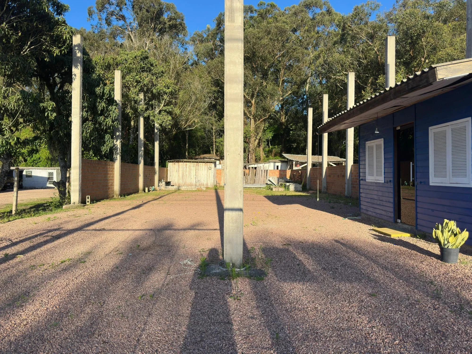 Imagem Terreno plano e murado em Belém Novo - 600m² Pronto para construir!