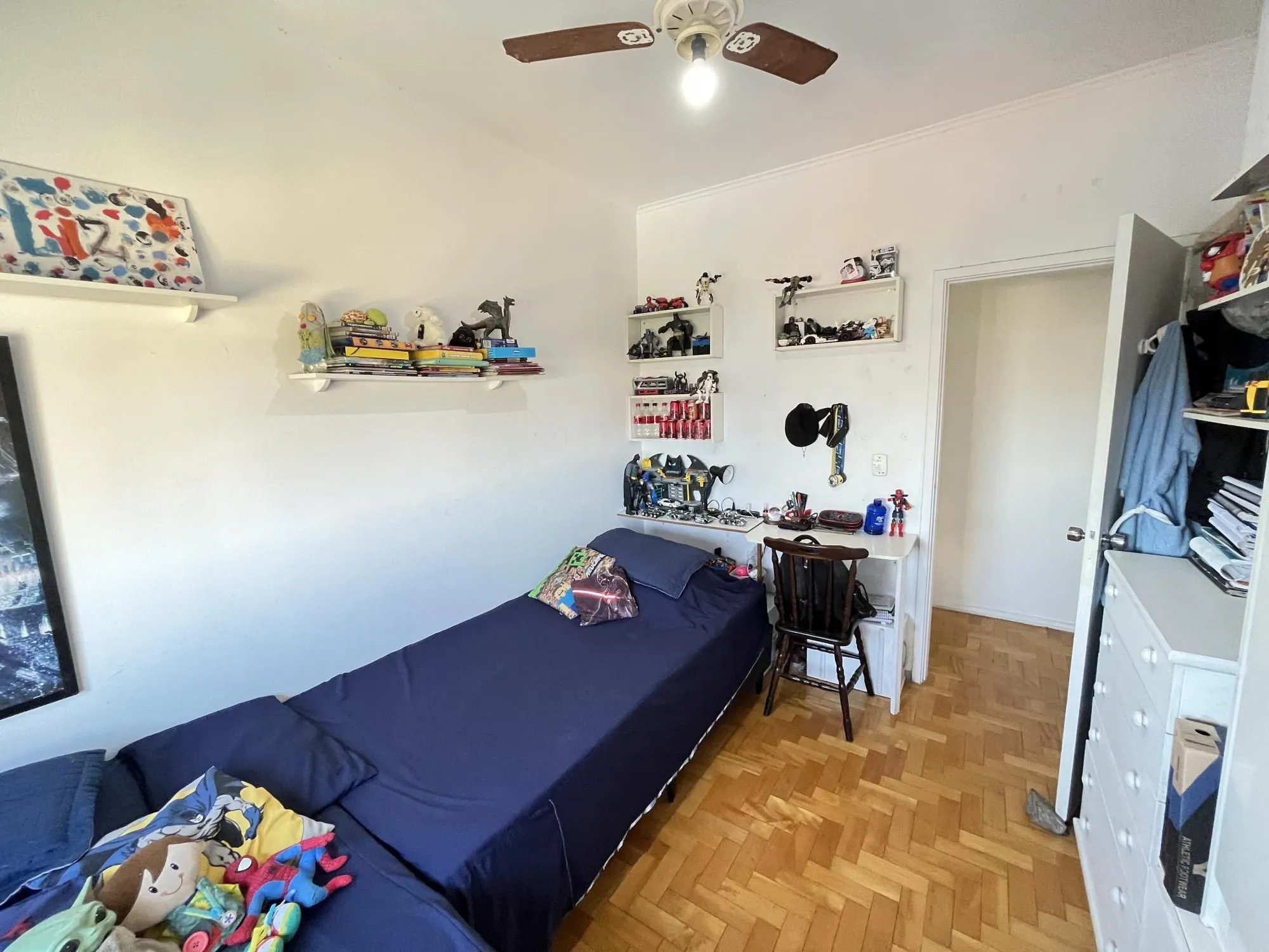 Imagem Apartamento de 3 quartos, suíte e 1 vaga de garagem no bairro Bom Fim em POA/RS