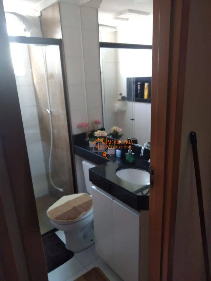 Imagem Apartamento com 2 dormitórios à venda, 42 m² por R$ 275.000,00 - Água Chata - Guarulhos/SP