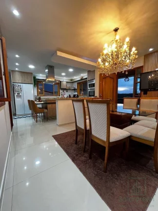 Imagem Casa Alto Padrão 3 Dorms, Sendo 1 Suíte à Venda, P/ R$1790.000,00