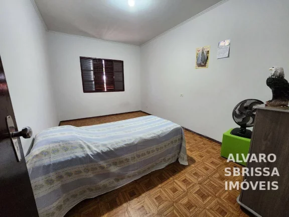 Imagem Excelente sobrado em avenida com salão comercial