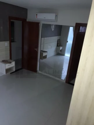 Imagem CASAL IMÓVEIS VENDE CASA RESIDENCIAL VERSALLES 3 SUÍTES + 2 VGS