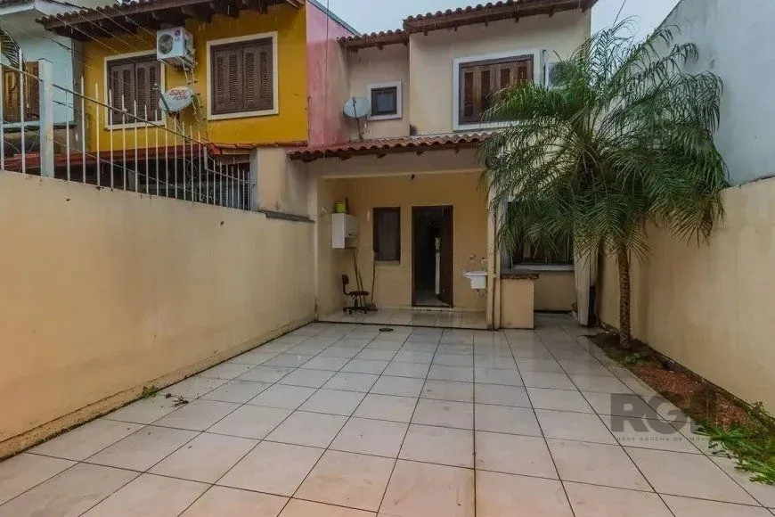 Imagem Casa 110m² - 3 dormitórios, 1 vaga no bairro Aberta dos Morros