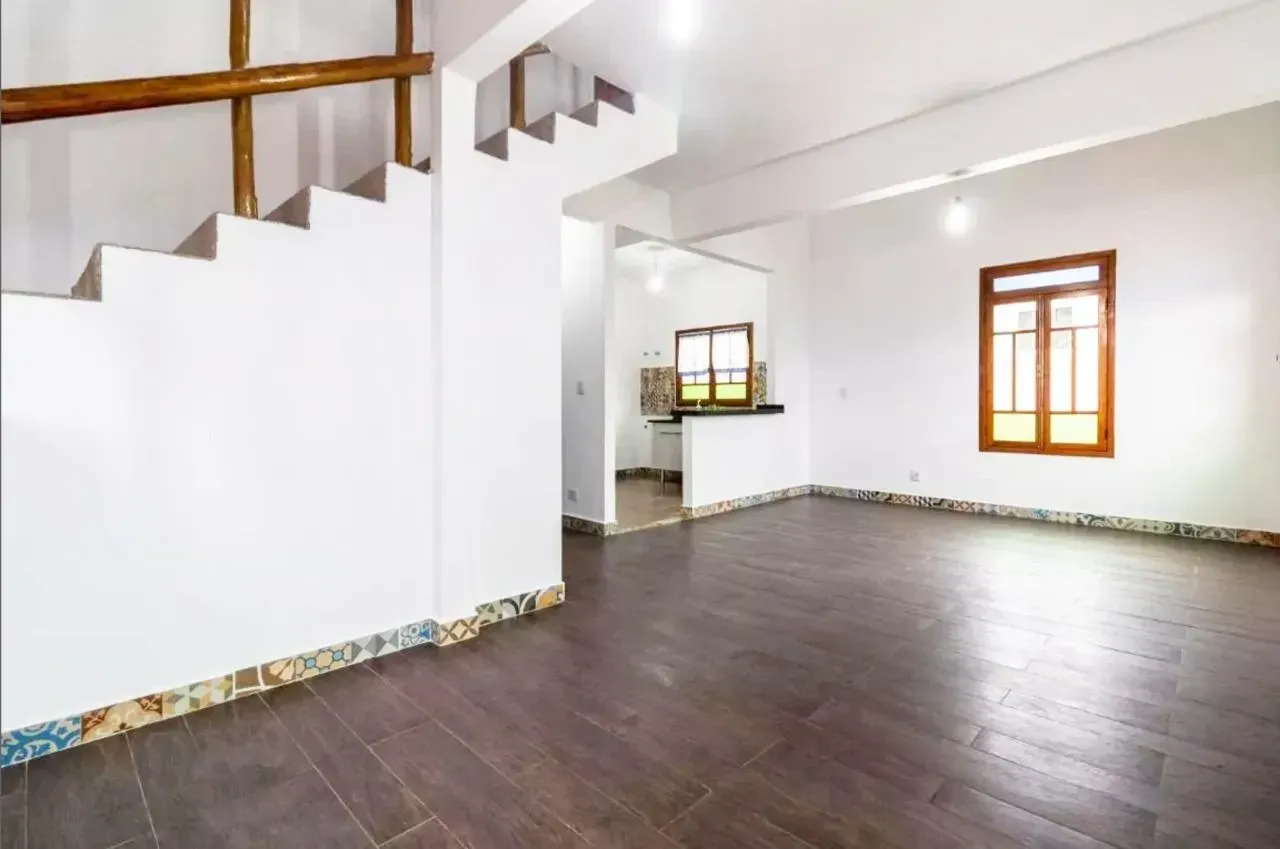 Imagem Casa com 3 Quartos à Venda, 360 m² em Alphaville - Santana de Parnaíba