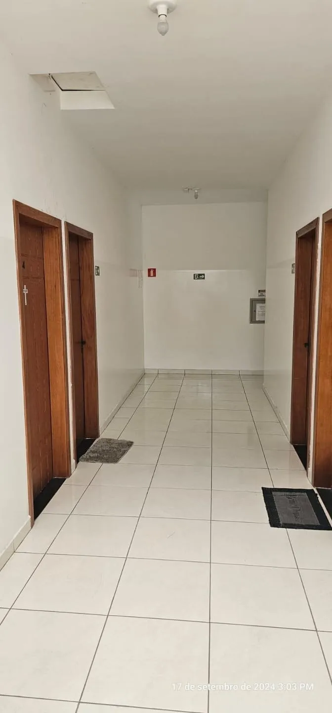 Imagem Excelente Oportunidade de Investimento: 2 Pontos Comerciais e 4 Kitnets em Avenida Movimentada com Alta Visibilidade