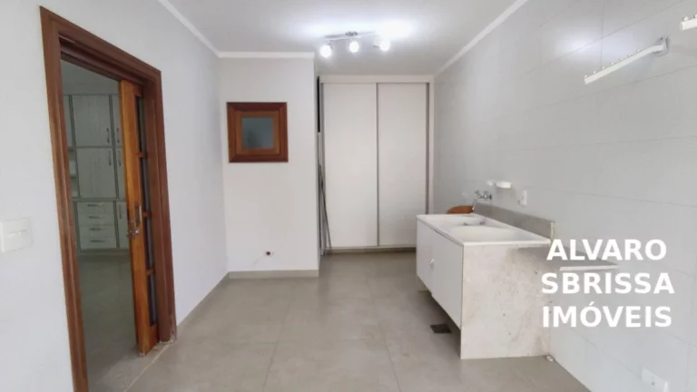 Imagem Casa com 4 dormitórios sendo 3 suítes, com piscina, no condomínio Chácaras Flora Itu SP - Único dono.