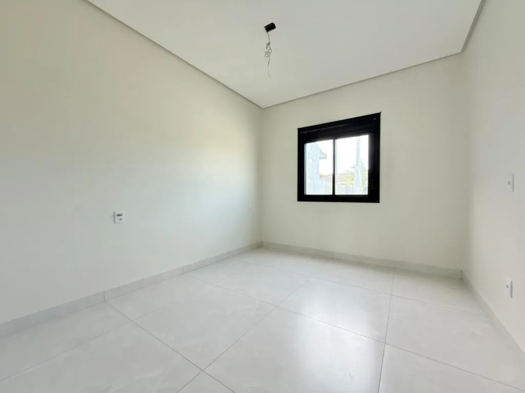 Imagem Casa 2 Dormitórios - Bairro Capão Novo