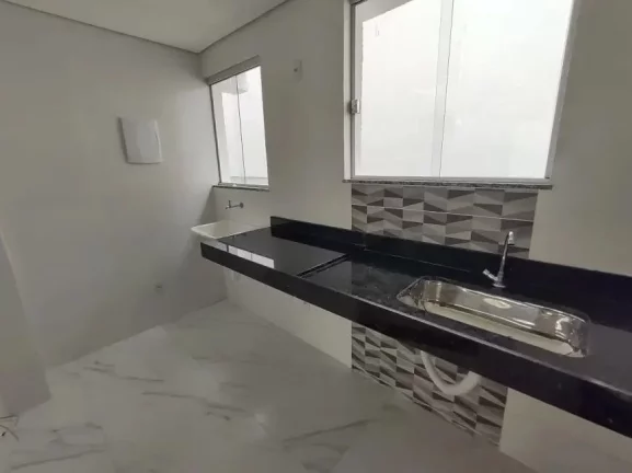 Imagem Apartamento à venda em Belo Horizonte-MG, bairro Coqueiros: 2 quartos, sala, banheiro, garagem e 57m²!