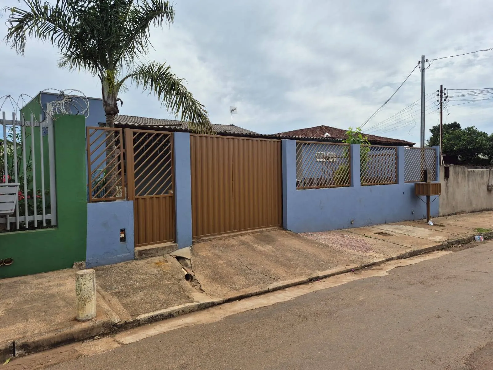 Imagem CASA 3 QUARTOS EM CHAPADA DOS GUIMARÃES