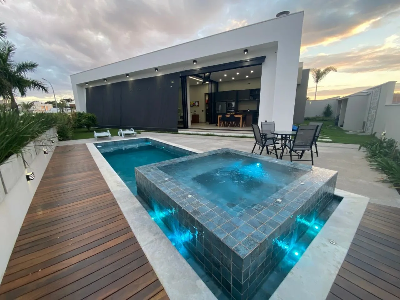 Foto do imóvel Casa dos sonhos no Condomínio Alphaville Nova Esplanada 4 com 555M². em ALPHAVILLE NOVA ESPLANADA, VOTORANTIM - SP