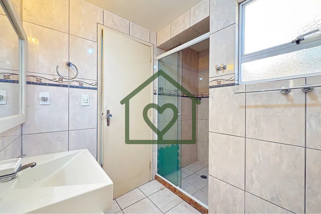 Imagem Localizado na Rua Senhor dos Passos, este apartamento de 114,63m² de área útil combina amplitude,...