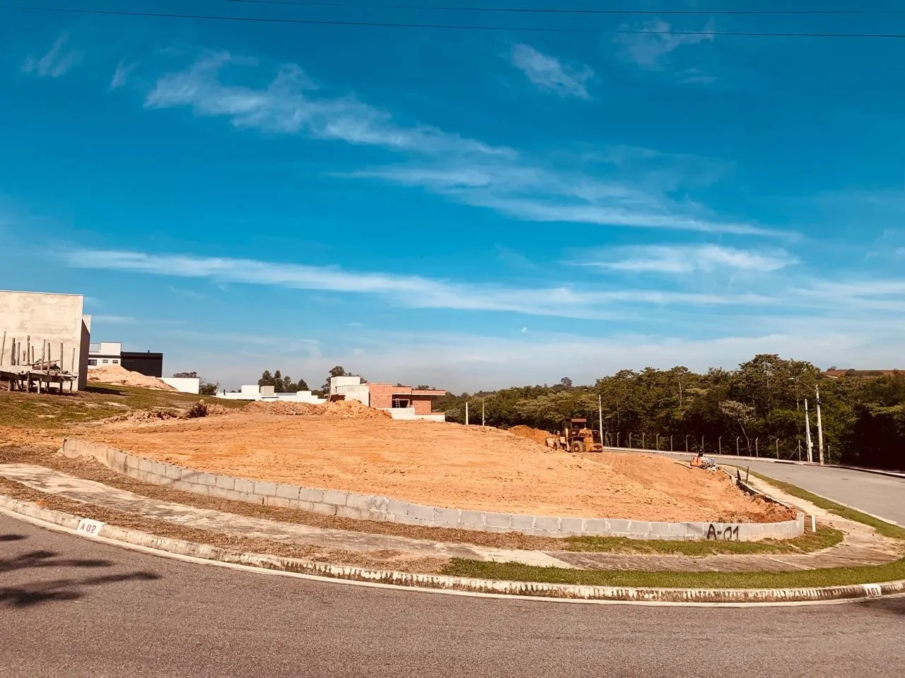 Imagem Terreno de 318m² no Residencial Jardim Helena Maria.