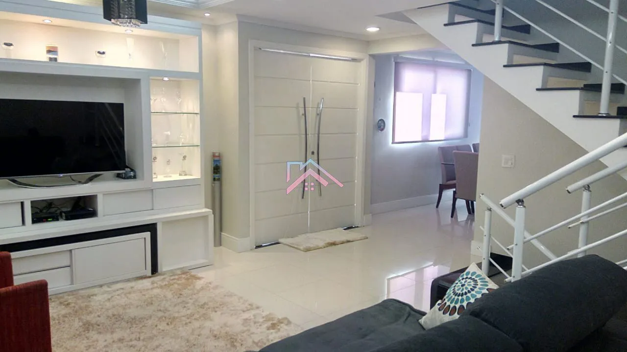 Imagem Casa à venda Horto Santo Antônio - Área útil 275 m2 com 3 dormitórios sendo 1 suíte - 4 vagas - Jund