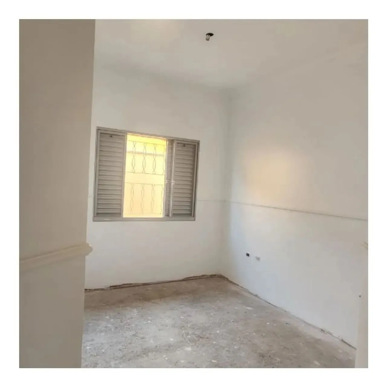 Imagem Casa à venda em Sorocaba-SP: 3 quartos, 2 suítes, 1 sala, 3 banheiros, 2 vagas de garagem - Jardim Piazza Di Roma, 150m². Venha conferir!