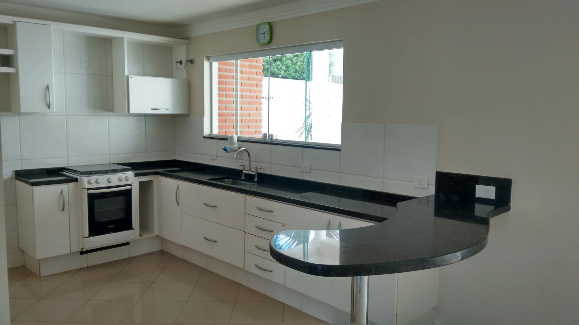 Imagem Casa de alto padrão à venda ou locação no Villa dos Inglezes, Sorocaba, com 3 suítes, piscina, 265 m² e terreno de 260 m²