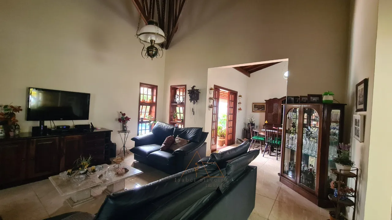 Imagem Oportunidade única: Casa em condomínio com 5 quartos e 2 suítes em Salto-SP, no Condomínio Fechado Village Haras São Luiz.
