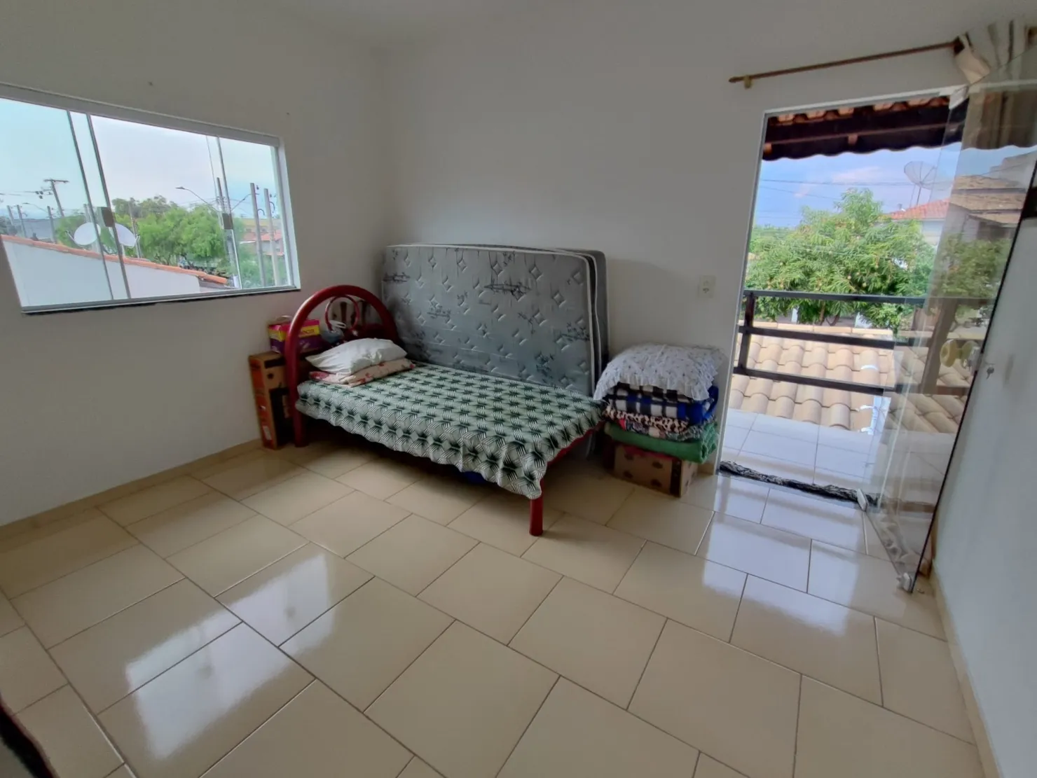 Imagem Casa à venda 2 Quartos, 2 Vagas, 150M², Mantiqueira, Pindamonhangaba - SP