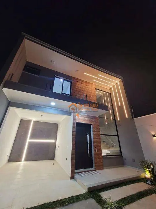Imagem Casa com 3 dormitórios à venda, 140 m² por R$ 1.100.000,00 - Aeroporto - Guarulhos/SP