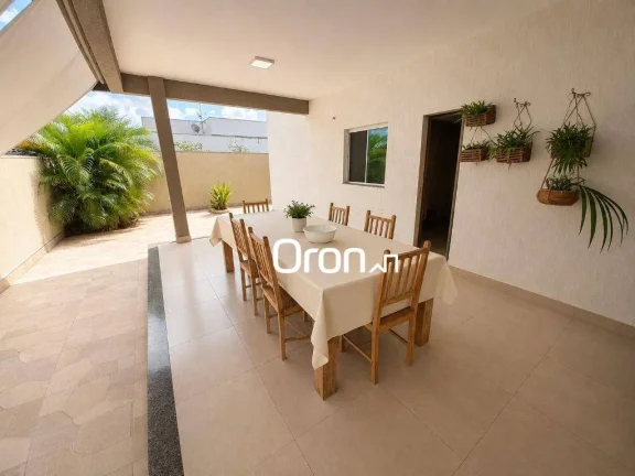 Imagem Casa com 3 dormitórios à venda, 220 m² por R$ 1.450.000,00 - Jardins Lisboa - Goiânia/GO