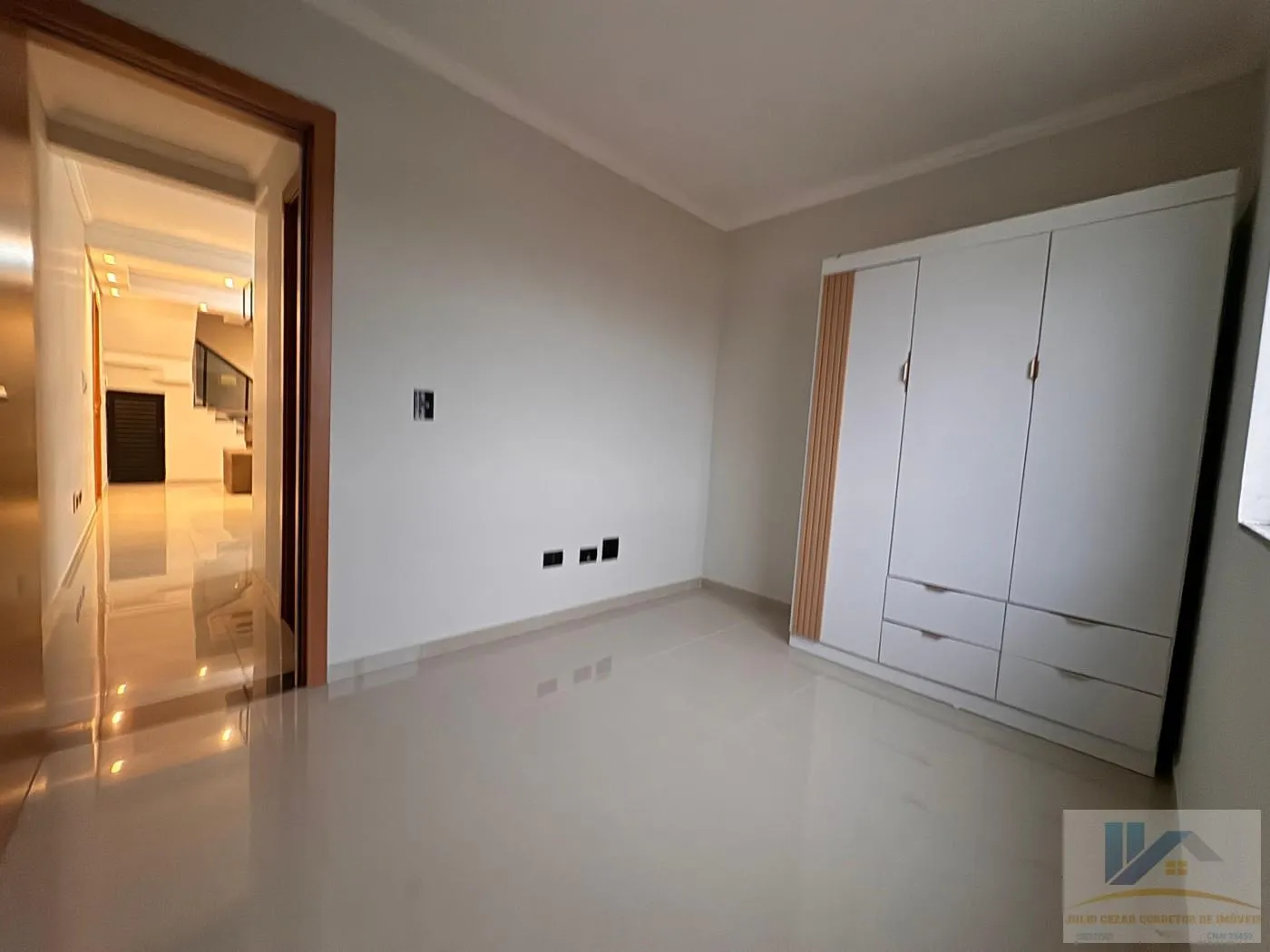 Imagem Cobertura Duplex para Venda em São José dos Pinhais, Cidade jardim, 3 dormitórios, 1 suíte, 2 banheiros, 1 vaga