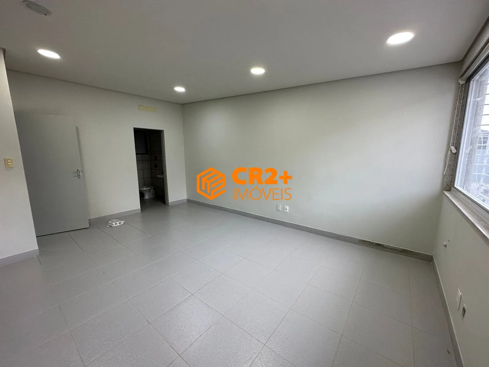 Imagem Vendo ou loco Prédio comércial 560 m² - Av. Agamenom Magualhães