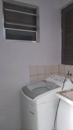 Imagem Casa Terrea com quintal 99 metros 2 Dormitorios e 2 Vagas de Garagens