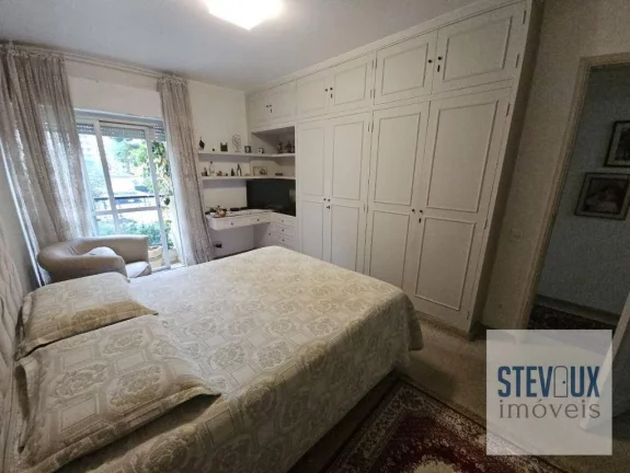 Imagem Amplo Apartamento em Moema Pássaros com 4 Quartos e Varanda, Próximo ao Metrô e Parque Ibirapuera