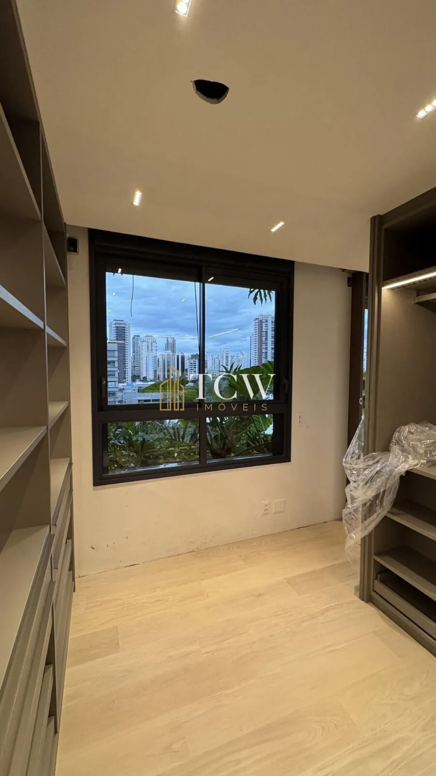 Imagem Apartamento à Venda no Brooklin | 3 Suítes | 201 m² | 3 Vagas | São Paulo/SP