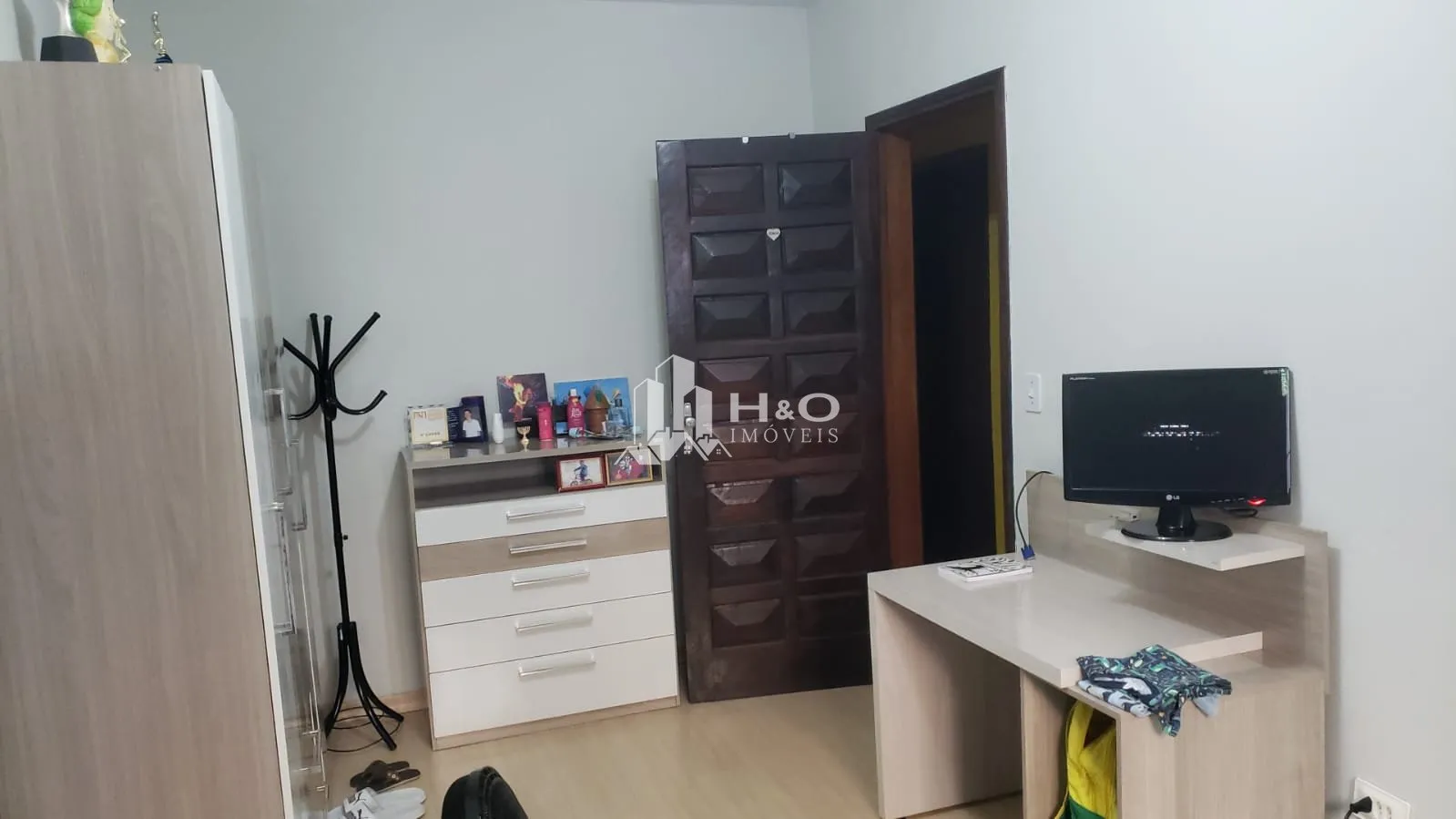 Imagem Sobrado à Venda - Próximo ao Metrô Guilhermina | Rua Tranquila | 142m² | 3 Dormitórios