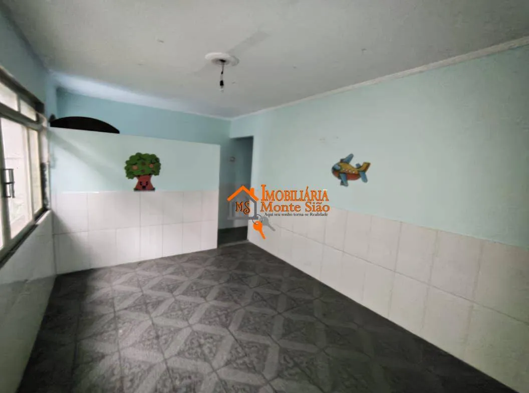 Imagem Casa térrea com 245m² de terreno, com 6 salas, oportunidade para investidor no Jardim Vila Galvão - Guarulhos/SP