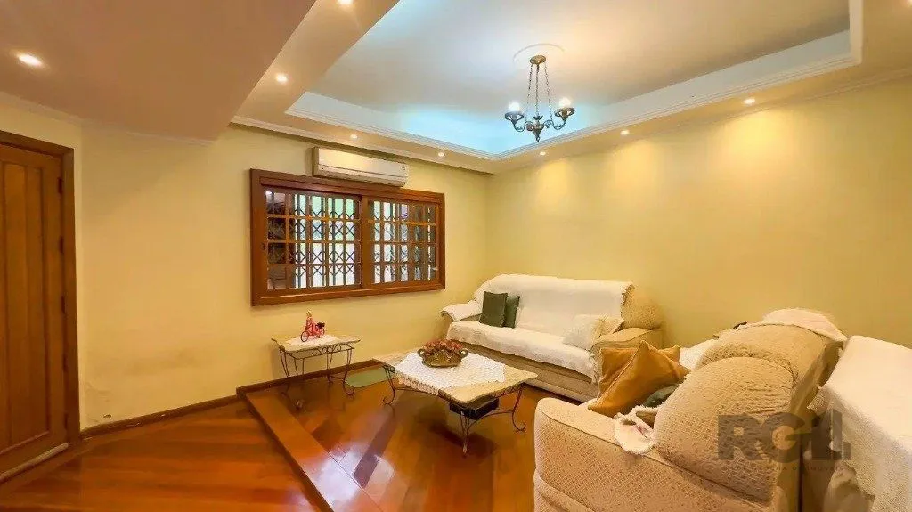 Imagem Casa com 4 quartos no bairro nonoai