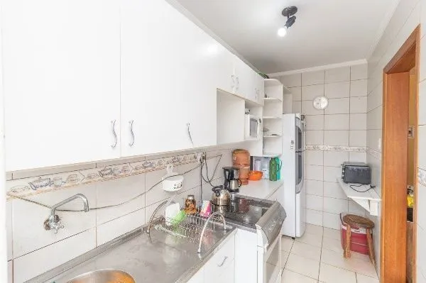 Imagem Vende-se apartamento com 2 quartos, 62 m² e 1 vaga