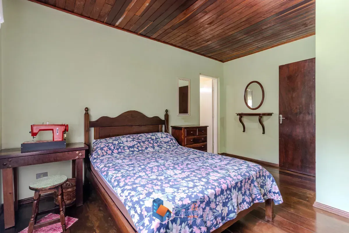 Imagem Casa para venda em Sítio Represa com 5 quartos, sendo 4 suítes, 365m²