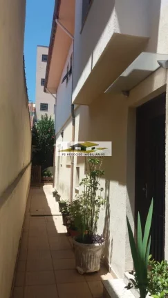 Imagem Sobrado para venda com 200m2 na Bosque da Saúde